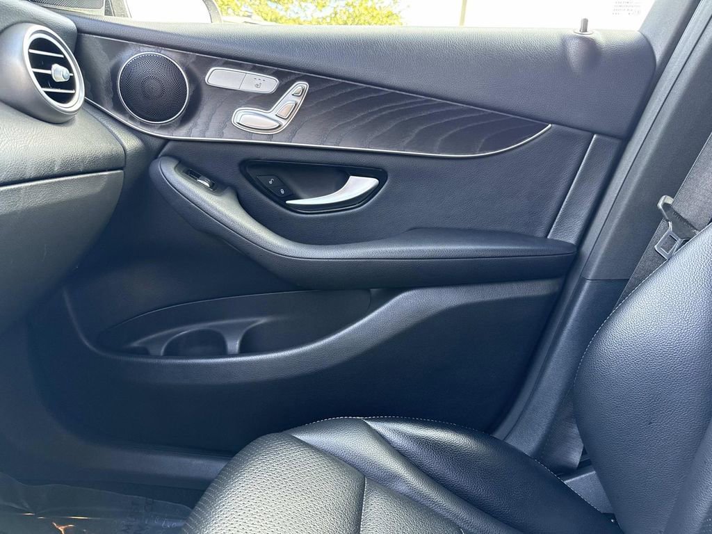 Used 2018 Mercedes-Benz GLC 300 image 29