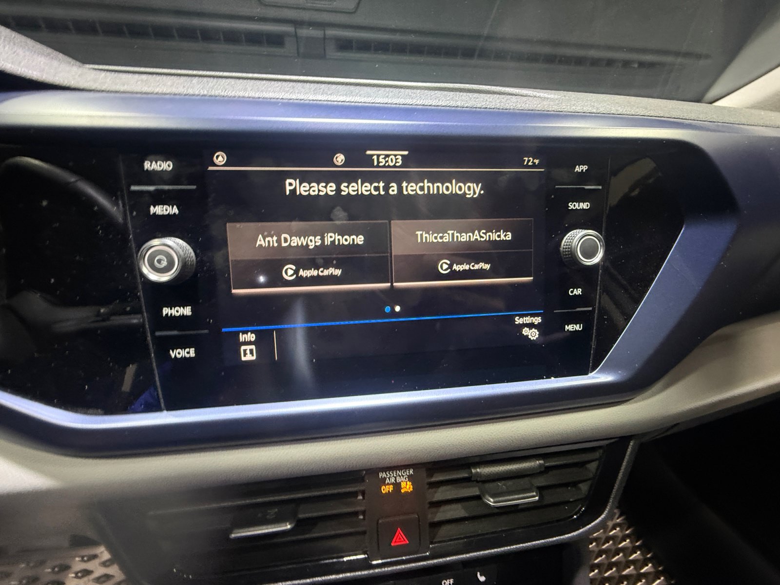 Used 2023 Volkswagen Taos SE w/ Panoramic Sunroof Package FWD image 28