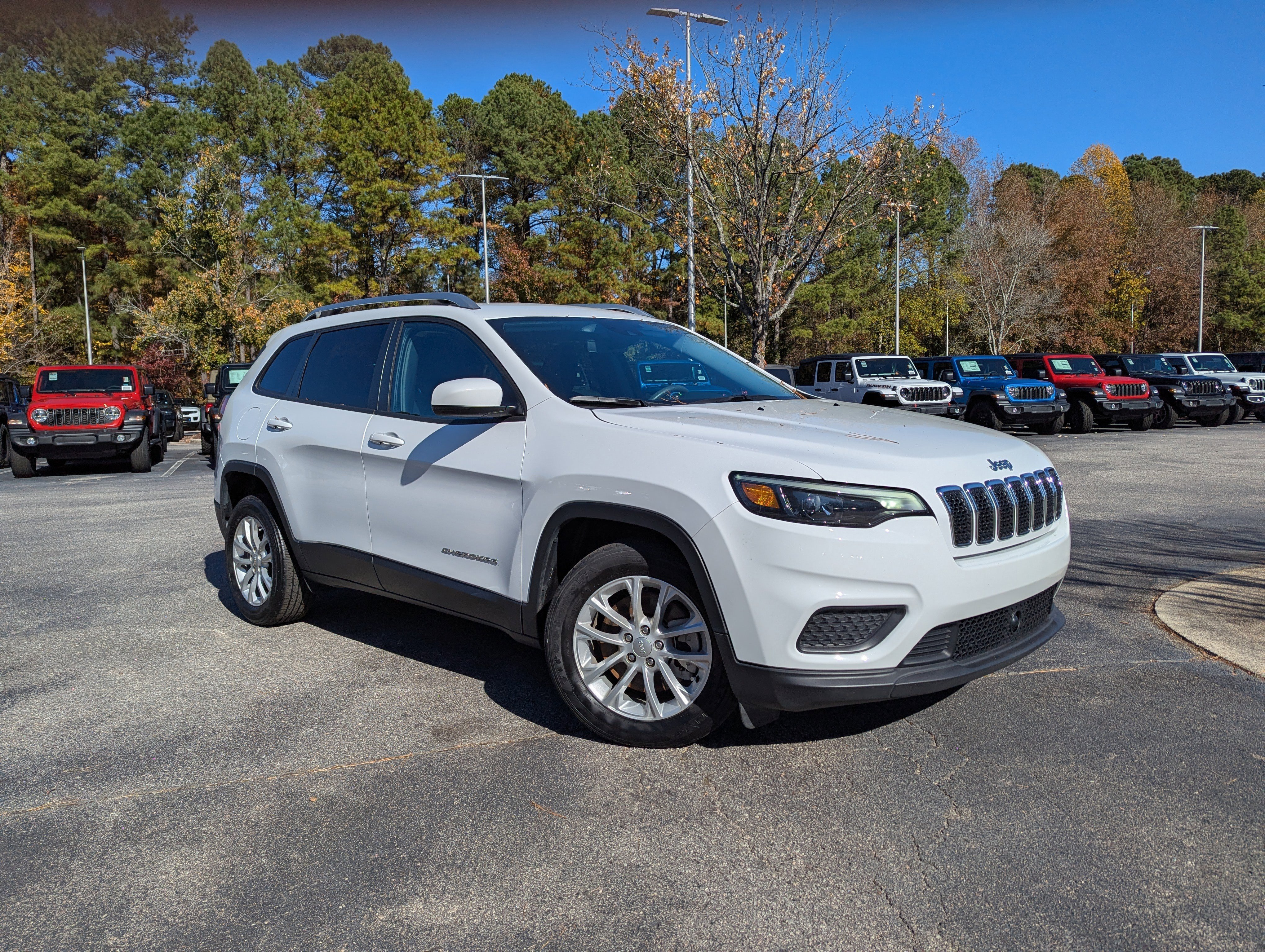 Certified 2021 Jeep Cherokee Latitude image 3