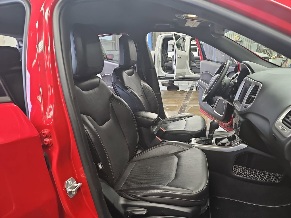 Used 2021 Jeep Compass Latitude AWD/4WD image 10