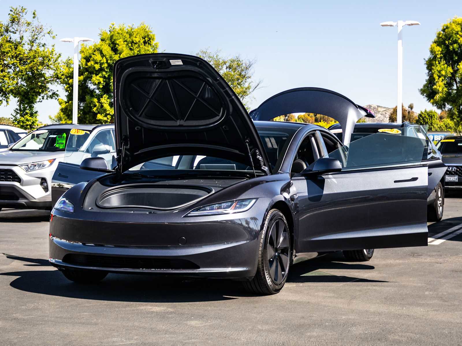 Used 2025 Tesla Model 3 Long Range RWD image 15
