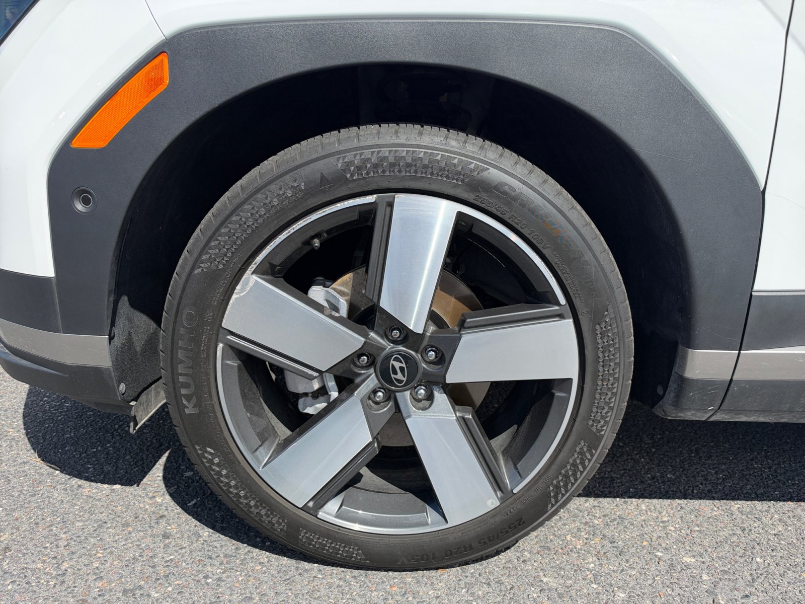 Used 2025 Hyundai Santa Fe Limited FWD image 26