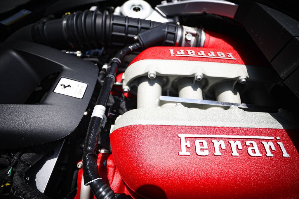 Certified 2026 Ferrari Purosangue AWD/4WD image 27