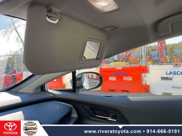 Used 2023 Toyota Prius XLE AWD/4WD image 31