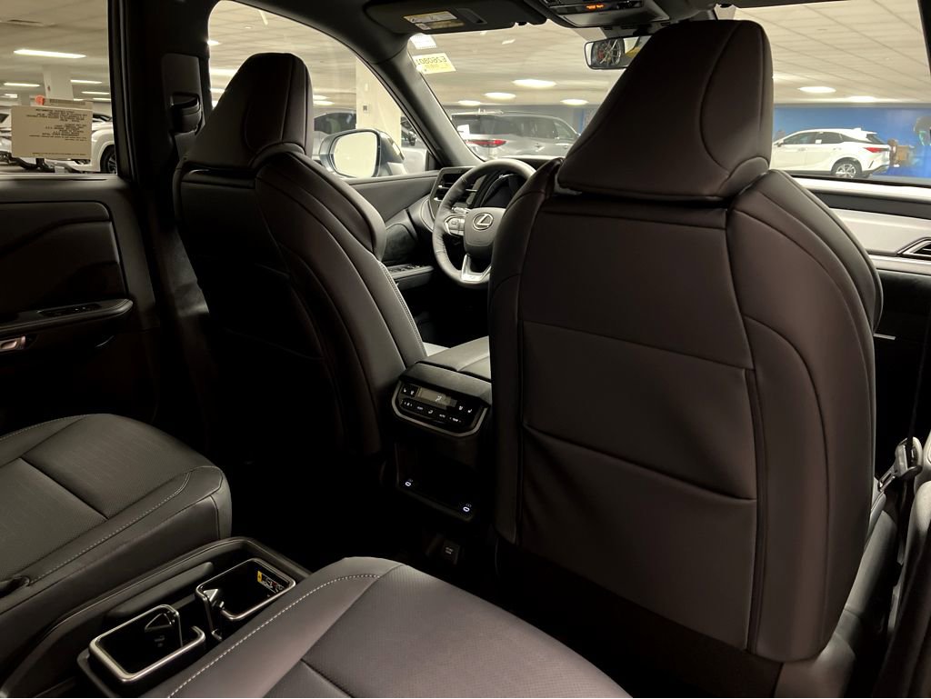 New 2026 Lexus TX 500h AWD image 21