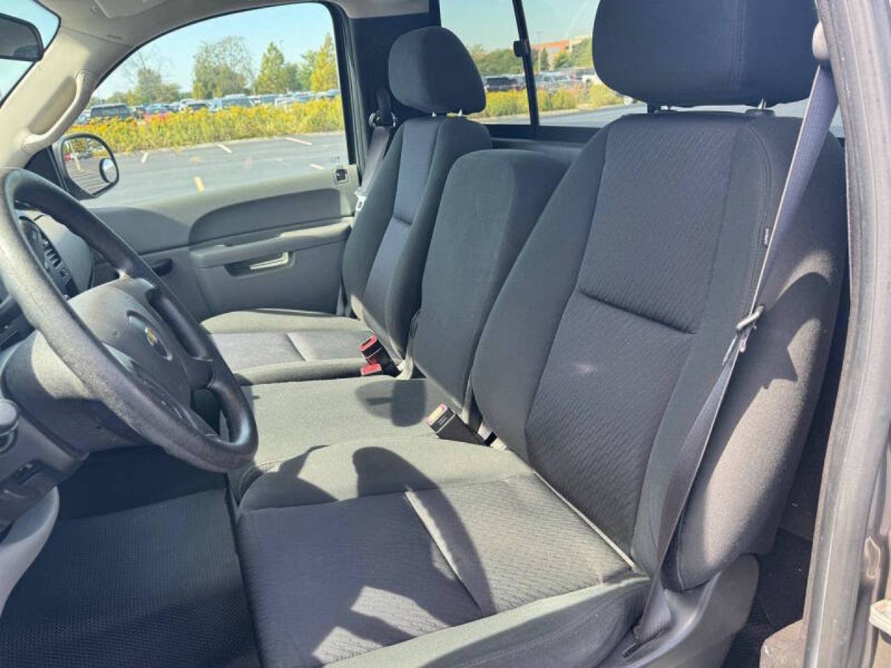 Used 2013 Chevrolet Silverado 1500 W/T RWD image 2