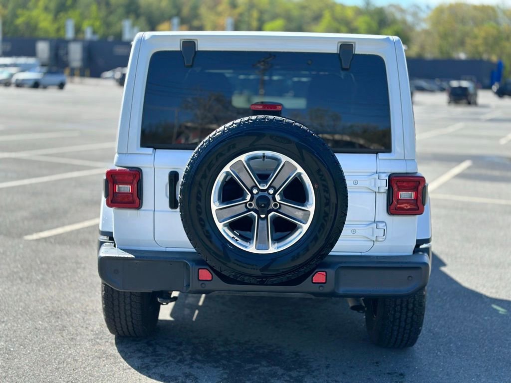 Used 2021 Jeep Wrangler Unlimited Sahara AWD/4WD image 5