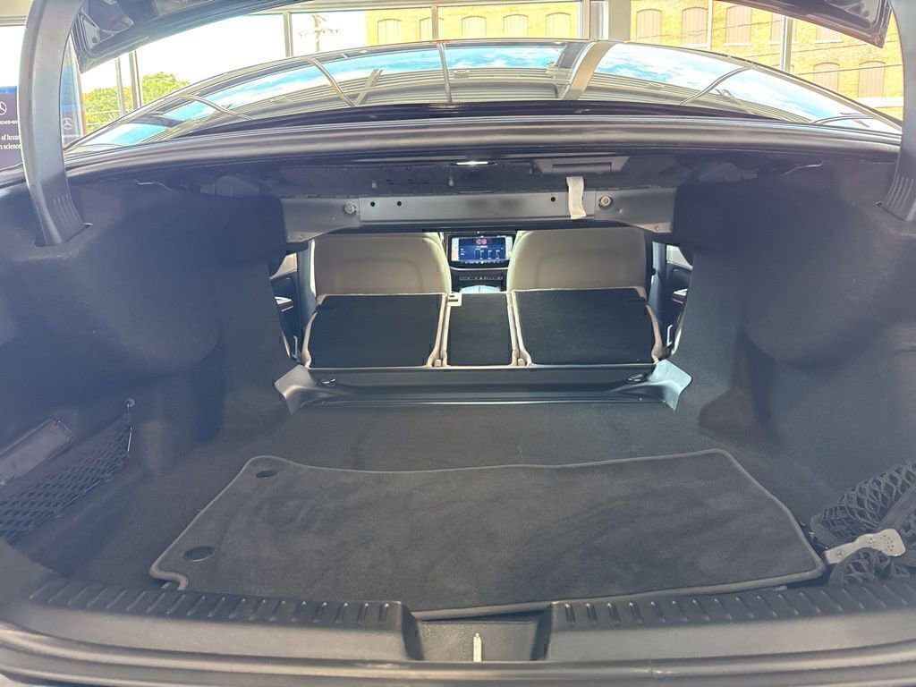 Used 2025 Mercedes-Benz E 350 4MATIC Sedan image 31