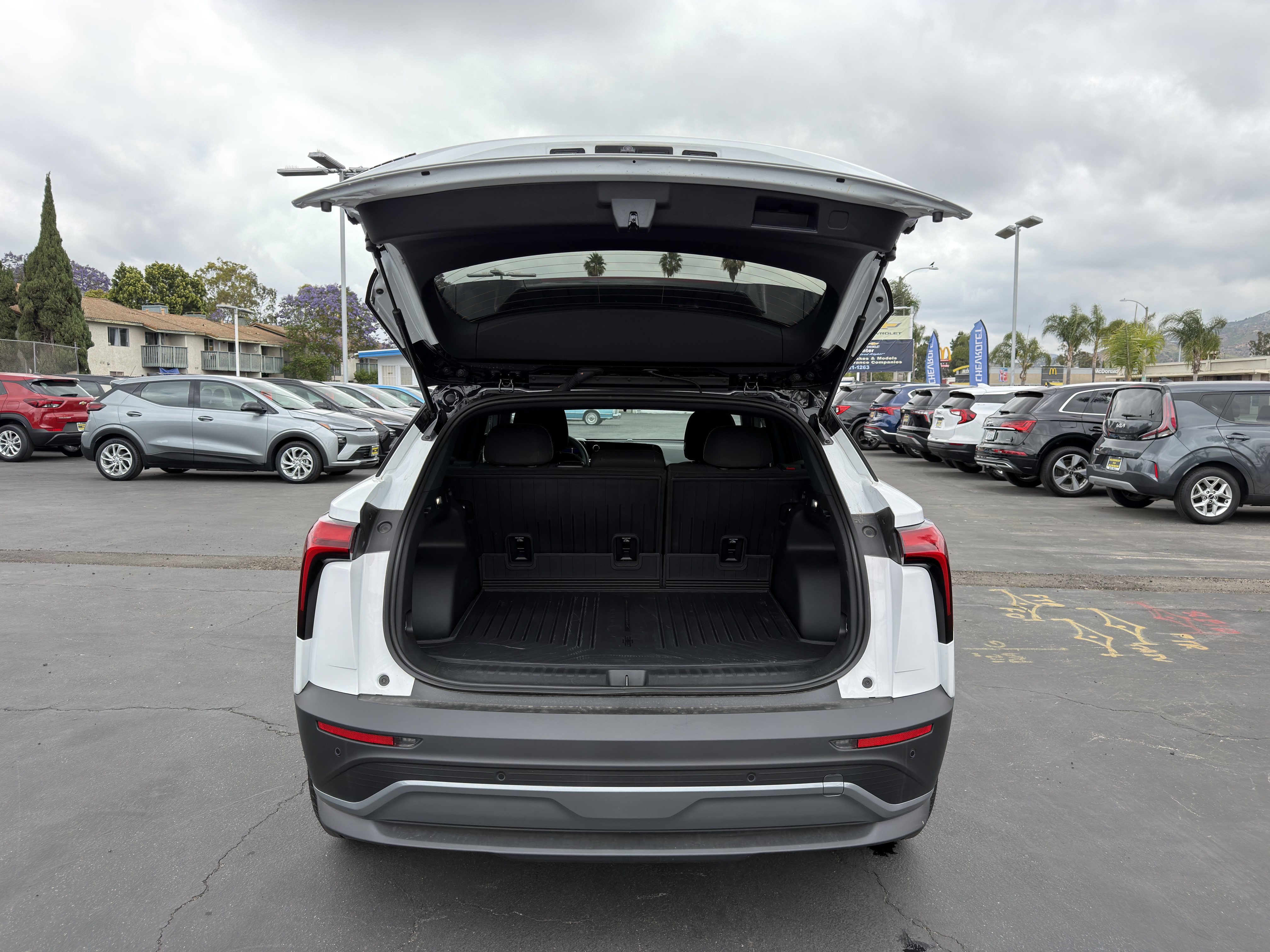 New 2026 Chevrolet Blazer EV LT w/ Midnight/Sport Edition FWD image 14