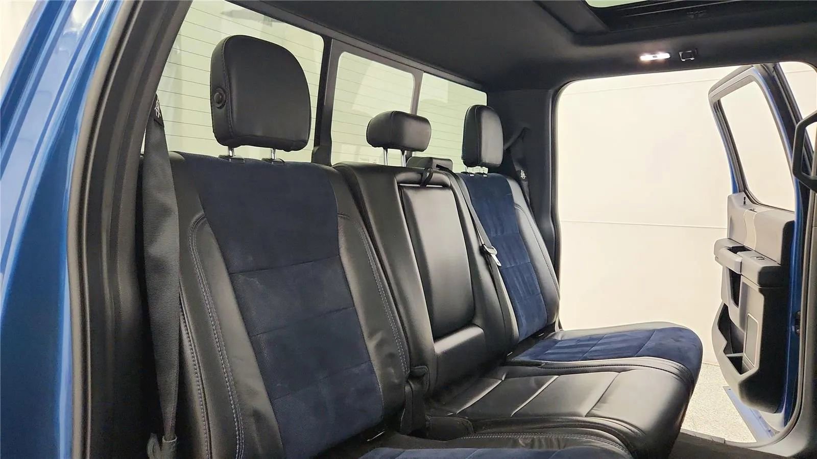 Used 2019 Ford F150 Raptor w/ Equipment Group 802A Luxury image 37