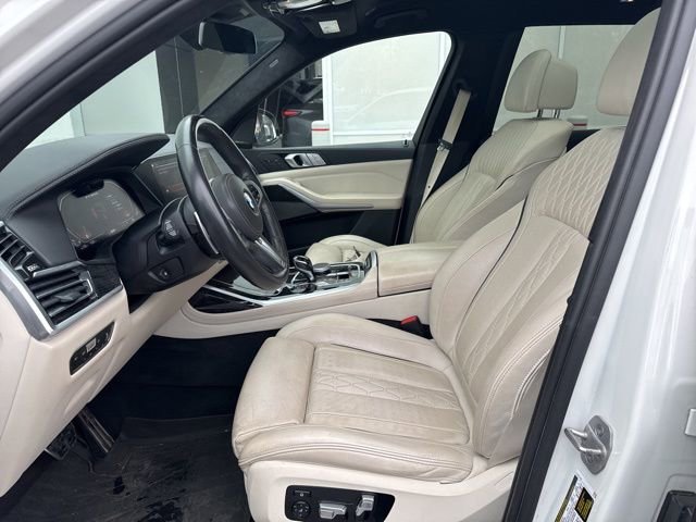 Used 2021 BMW X7 M50i image 15