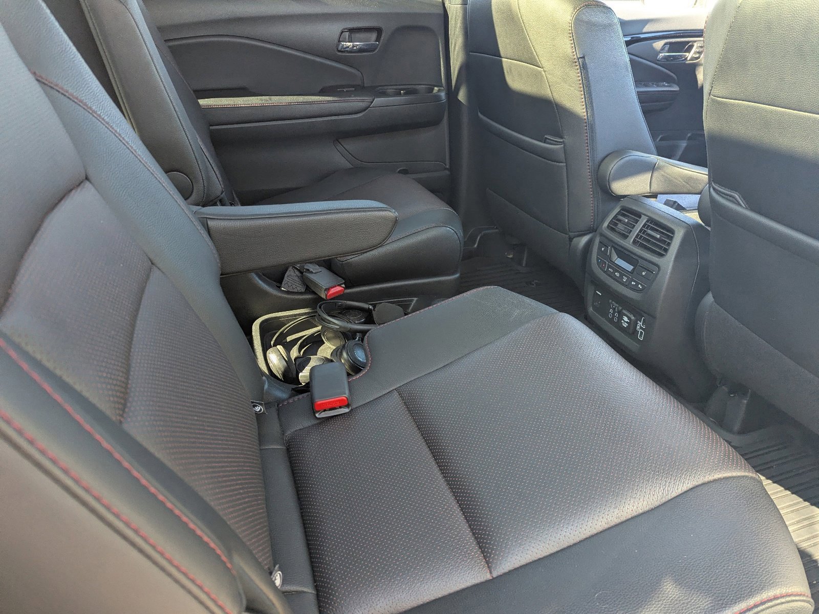 Used 2021 Honda Pilot Black Edition image 14