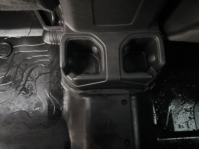 Used 2022 Jeep Wrangler Unlimited Sport image 27