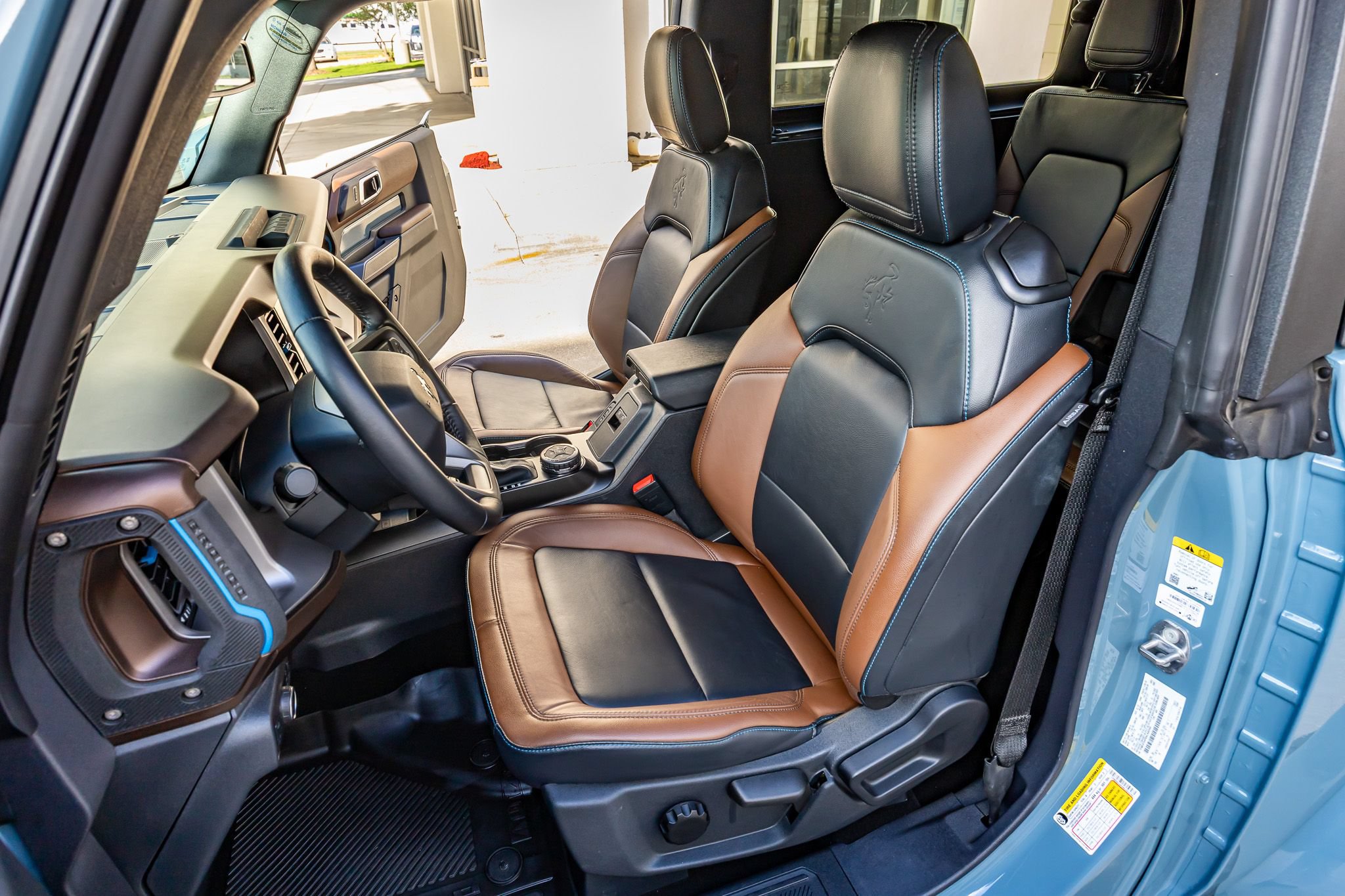 Used 2022 Ford Bronco Outer Banks AWD/4WD image 29