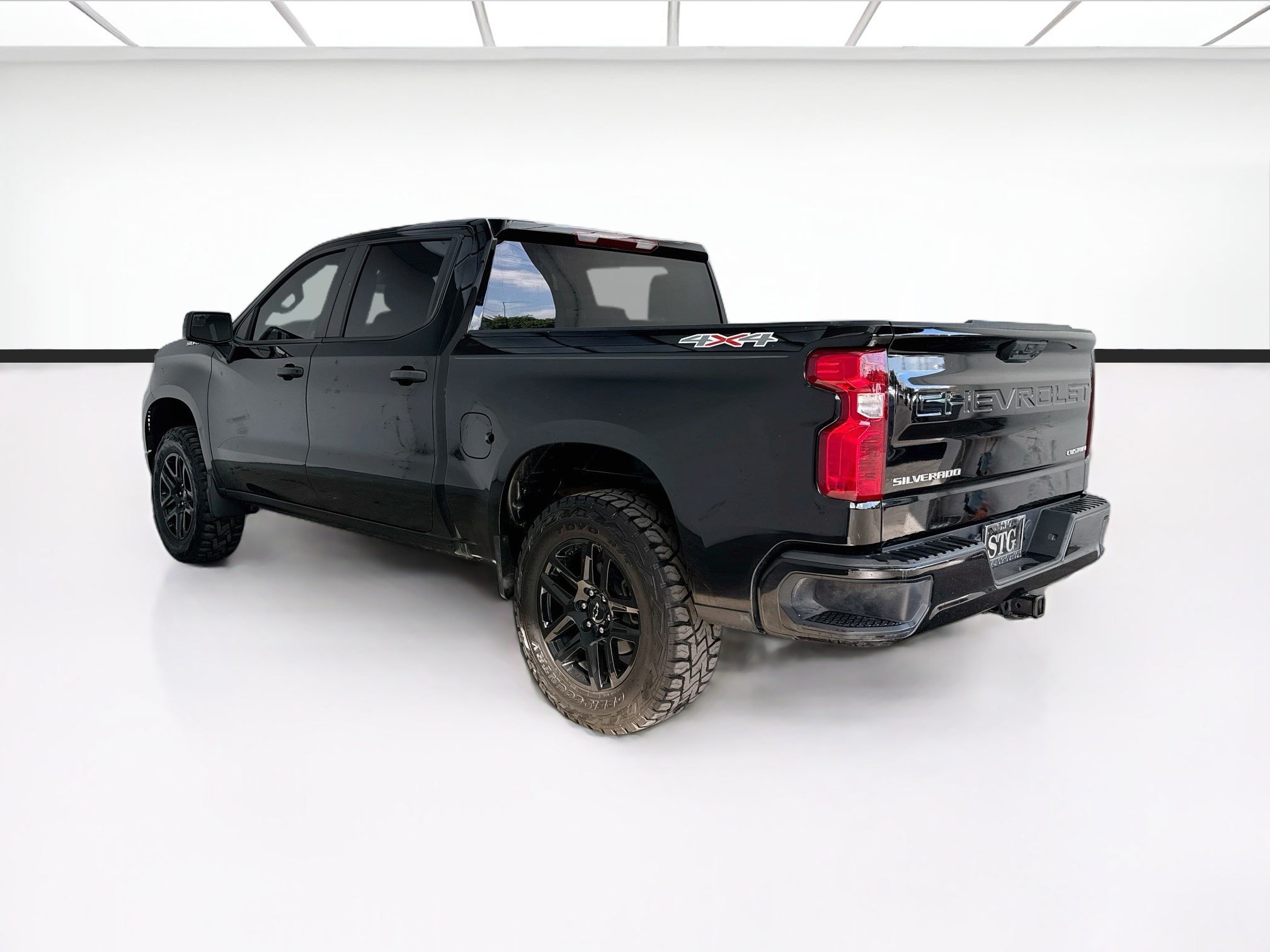 Used 2024 Chevrolet Silverado 1500 Custom AWD/4WD image 6
