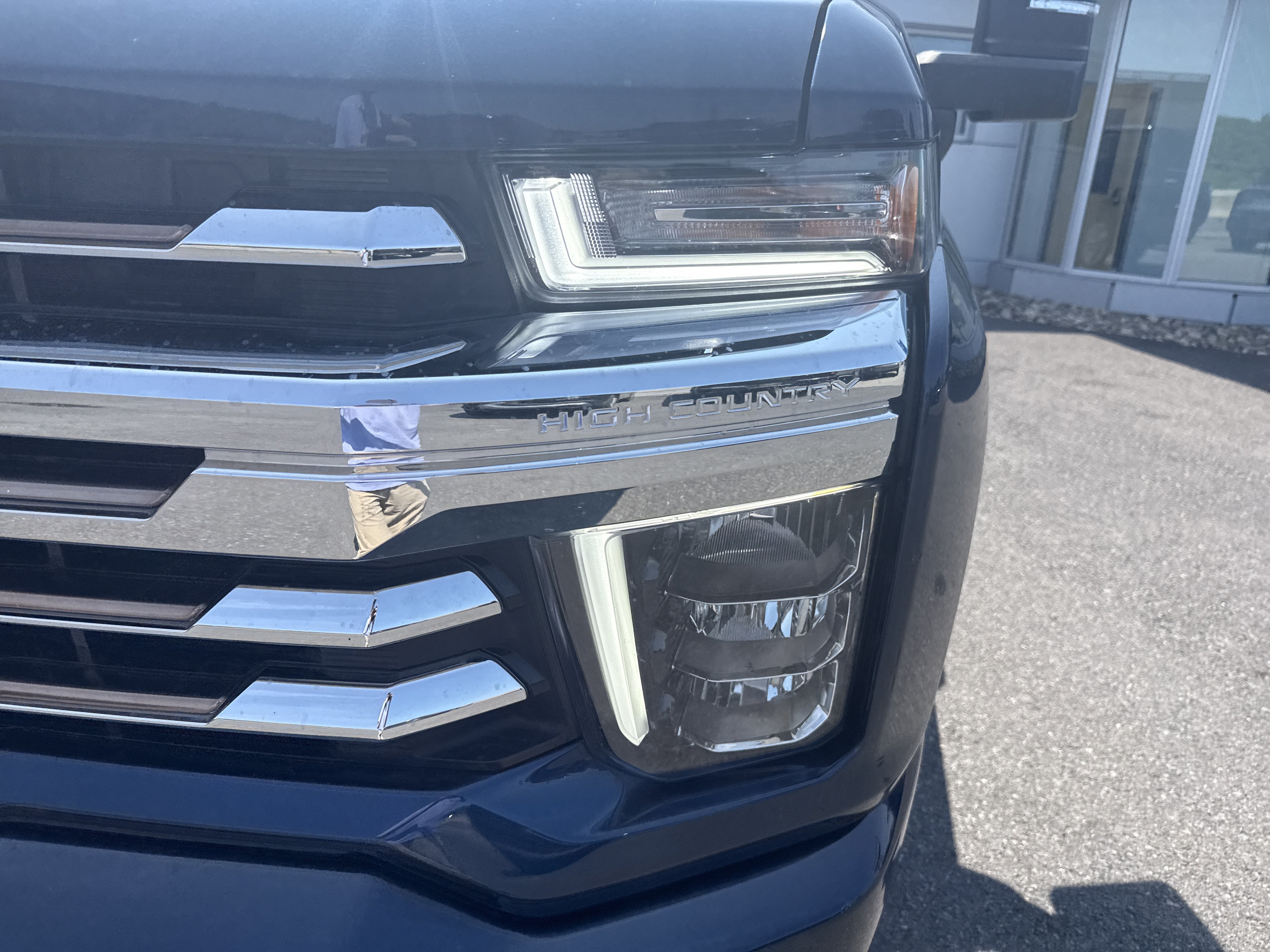 Used 2022 Chevrolet Silverado 2500 High Country AWD/4WD image 9