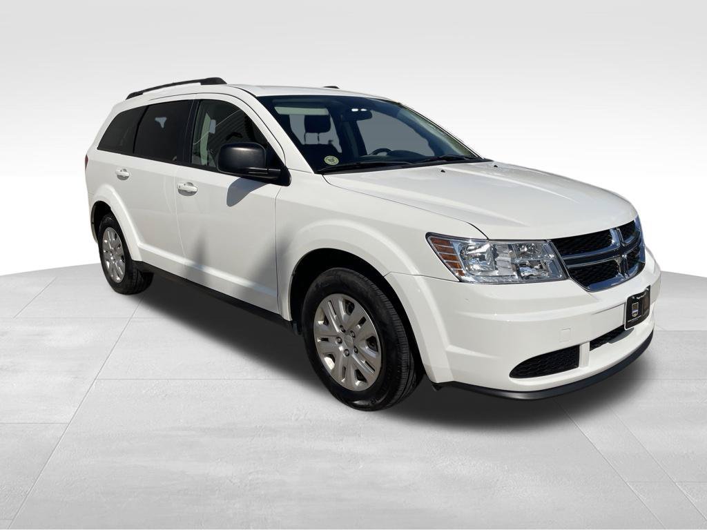 Used 2018 Dodge Journey SE w/ Popular Equipment Group FWD image 3