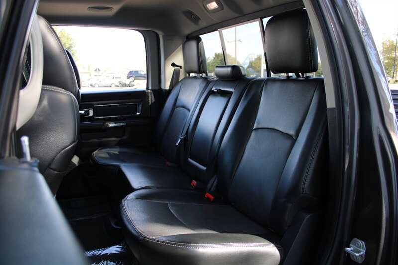 Used 2016 RAM 2500 Laramie w/ Convenience Group AWD/4WD image 33
