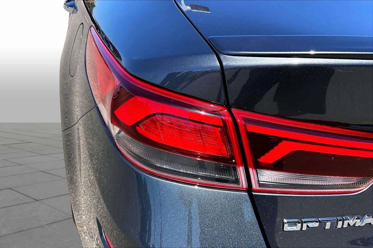 Used 2020 Kia Optima S w/ S Panoramic Sunroof Package FWD image 28