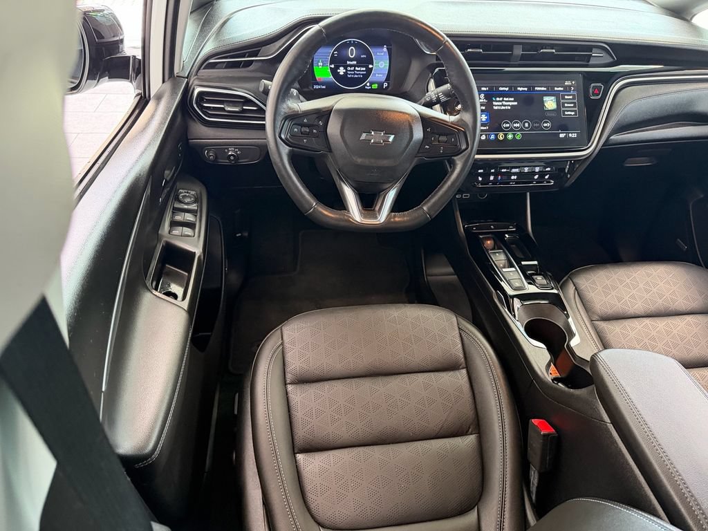 Certified 2023 Chevrolet Bolt LT w/ Infotainment Package FWD image 11