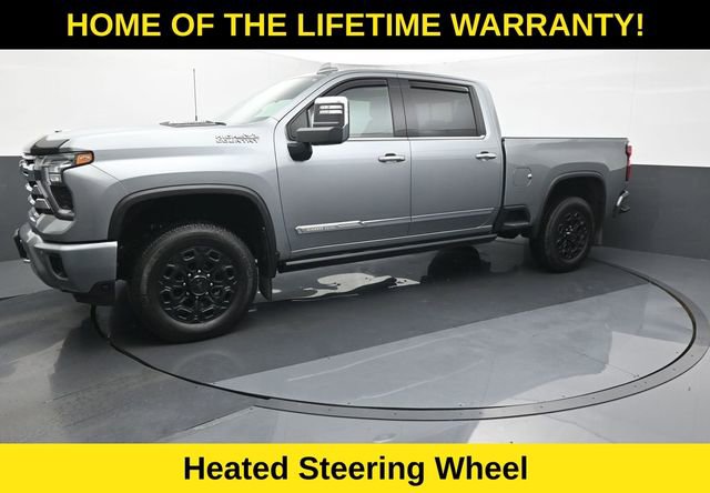 Used 2024 Chevrolet Silverado 3500 High Country w/ Technology Package AWD/4WD image 2