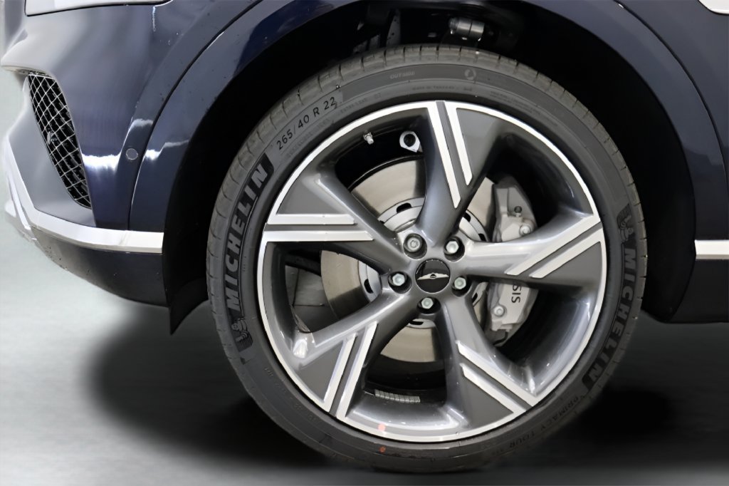 Certified 2025 Genesis GV80 2.5T Prestige AWD/4WD image 3