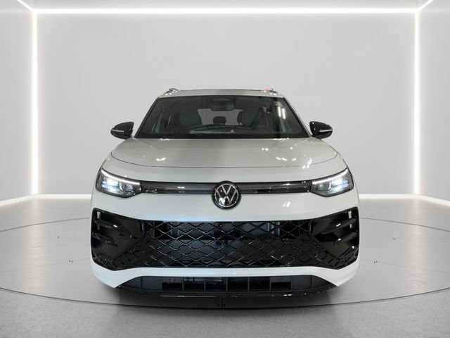 New 2026 Volkswagen Tiguan SE R-Line AWD/4WD image 9