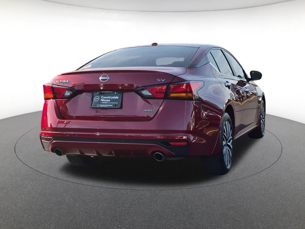 Used 2024 Nissan Altima 2.5 SV w/ SV Premium Package AWD/4WD image 5
