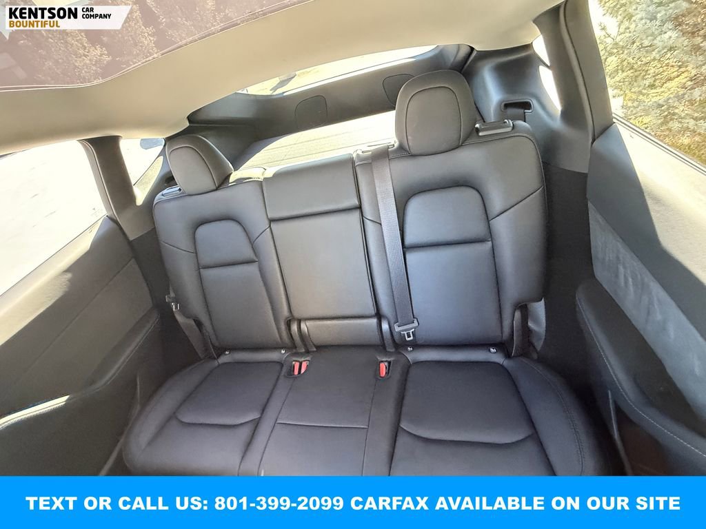 Used 2023 Tesla Model Y Long Range image 32