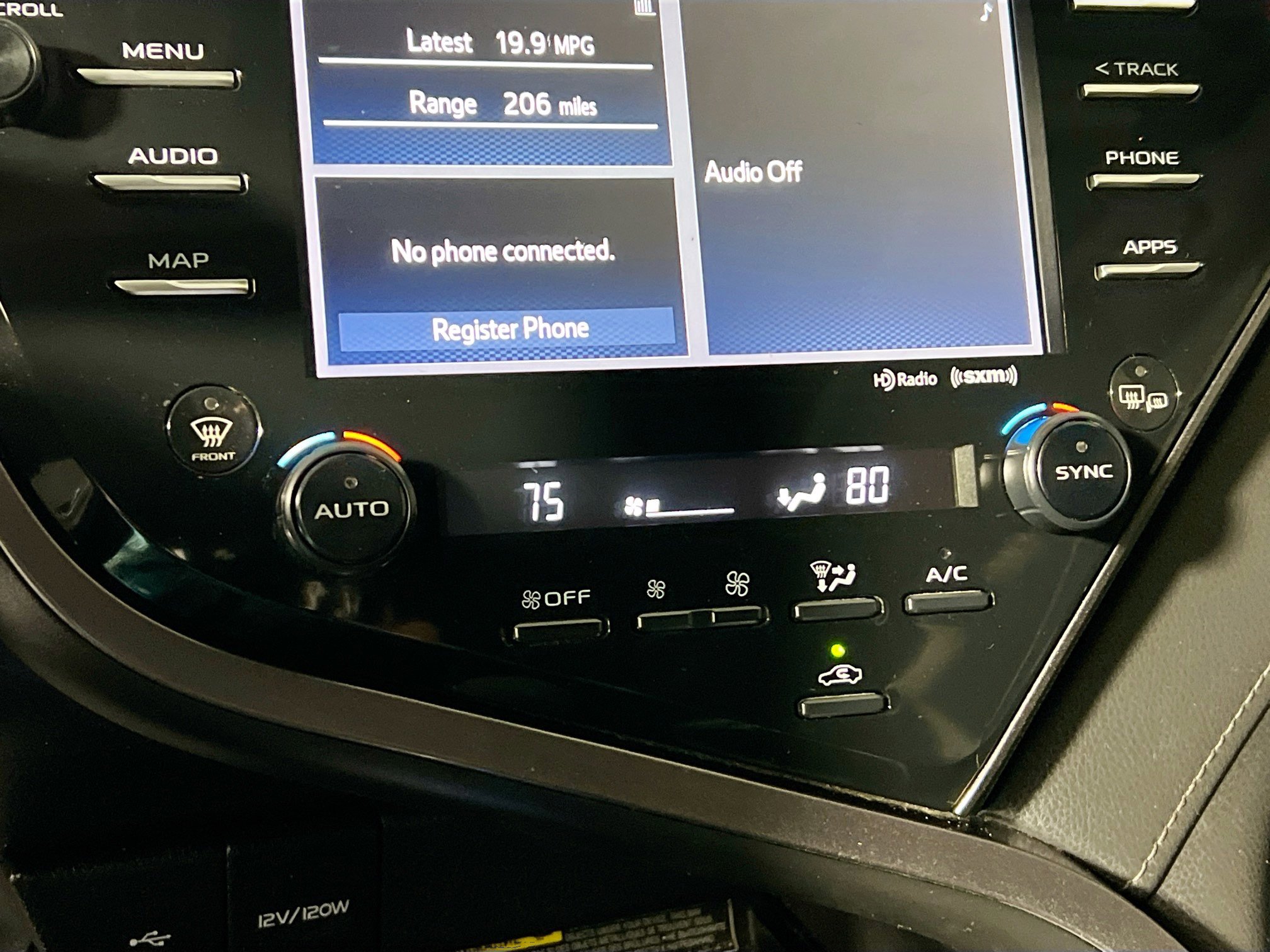 Used 2020 Toyota Camry XSE image 27