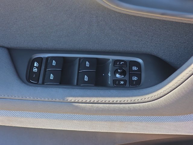 Used 2024 Polestar Polestar 2 AWD/4WD image 18