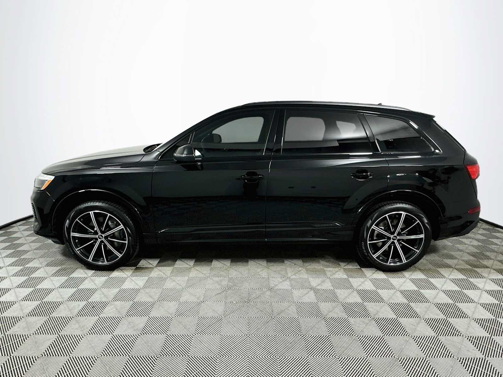 New 2026 Audi Q7 2.0T Premium Plus AWD/4WD image 4