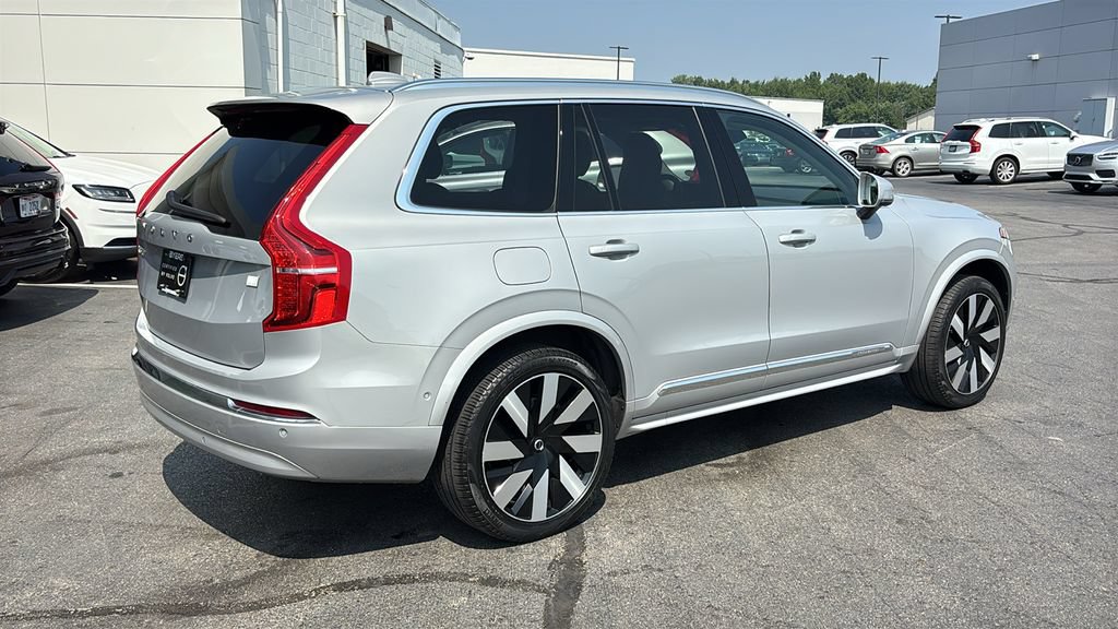 Certified 2023 Volvo XC90 T8 Ultimate AWD/4WD image 28