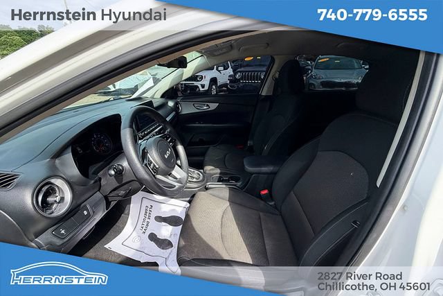 Used 2023 Kia Forte LXS FWD image 17
