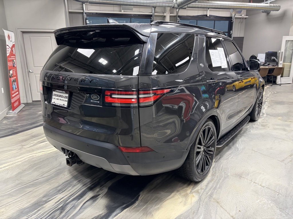 Used 2019 Land Rover Discovery HSE image 37