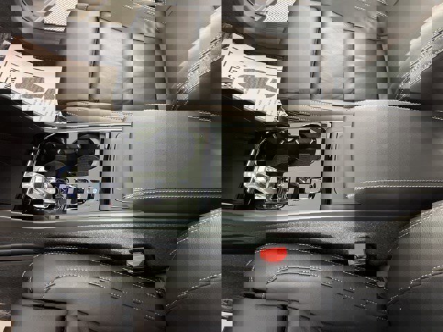 Used 2023 Volvo XC40 B5 Plus w/ Driver Assist Package AWD/4WD image 24