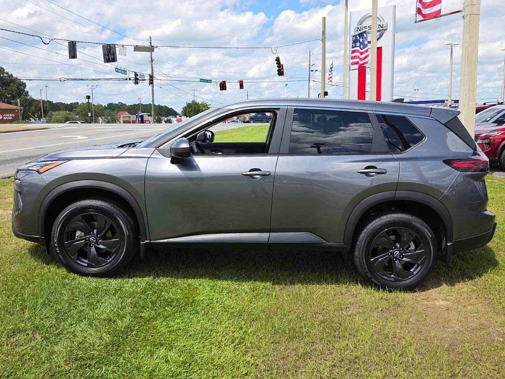 New 2026 Nissan Rogue SV FWD image 2