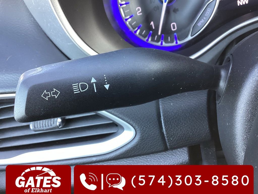 Used 2020 Chrysler Pacifica Touring-L Plus image 33