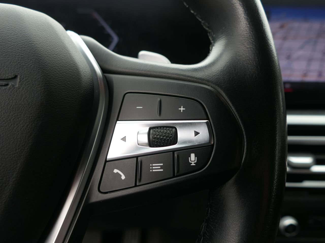 Used 2024 BMW 430i Convertible image 15