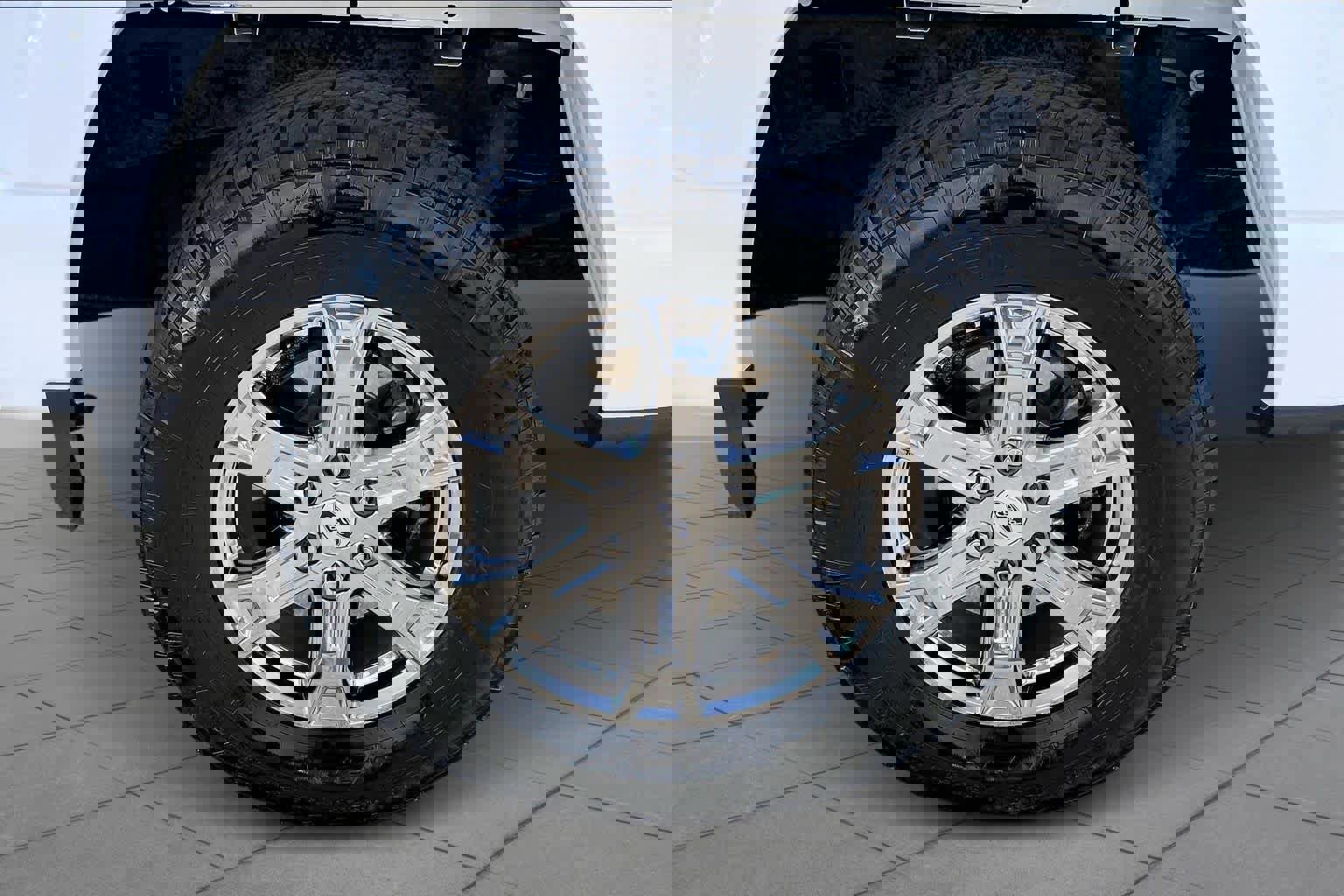 Used 2023 Ford F150 Lariat w/ Trailer Tow Package image 10