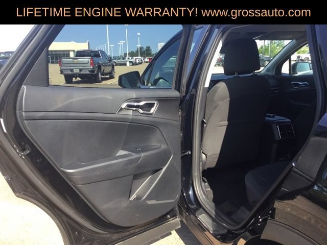 Used 2026 Kia Sportage LX AWD/4WD image 23