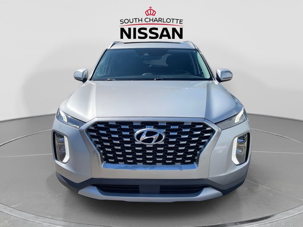 Used 2022 Hyundai Palisade SEL FWD image 2