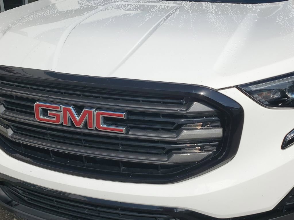 Used 2020 GMC Terrain SLE w/ Driver Convenience Package image 9