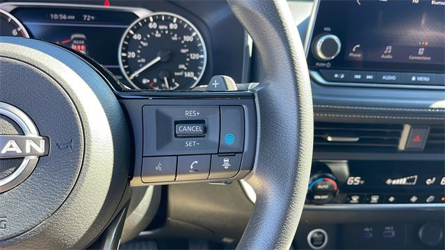 Used 2023 Nissan Rogue SV image 23