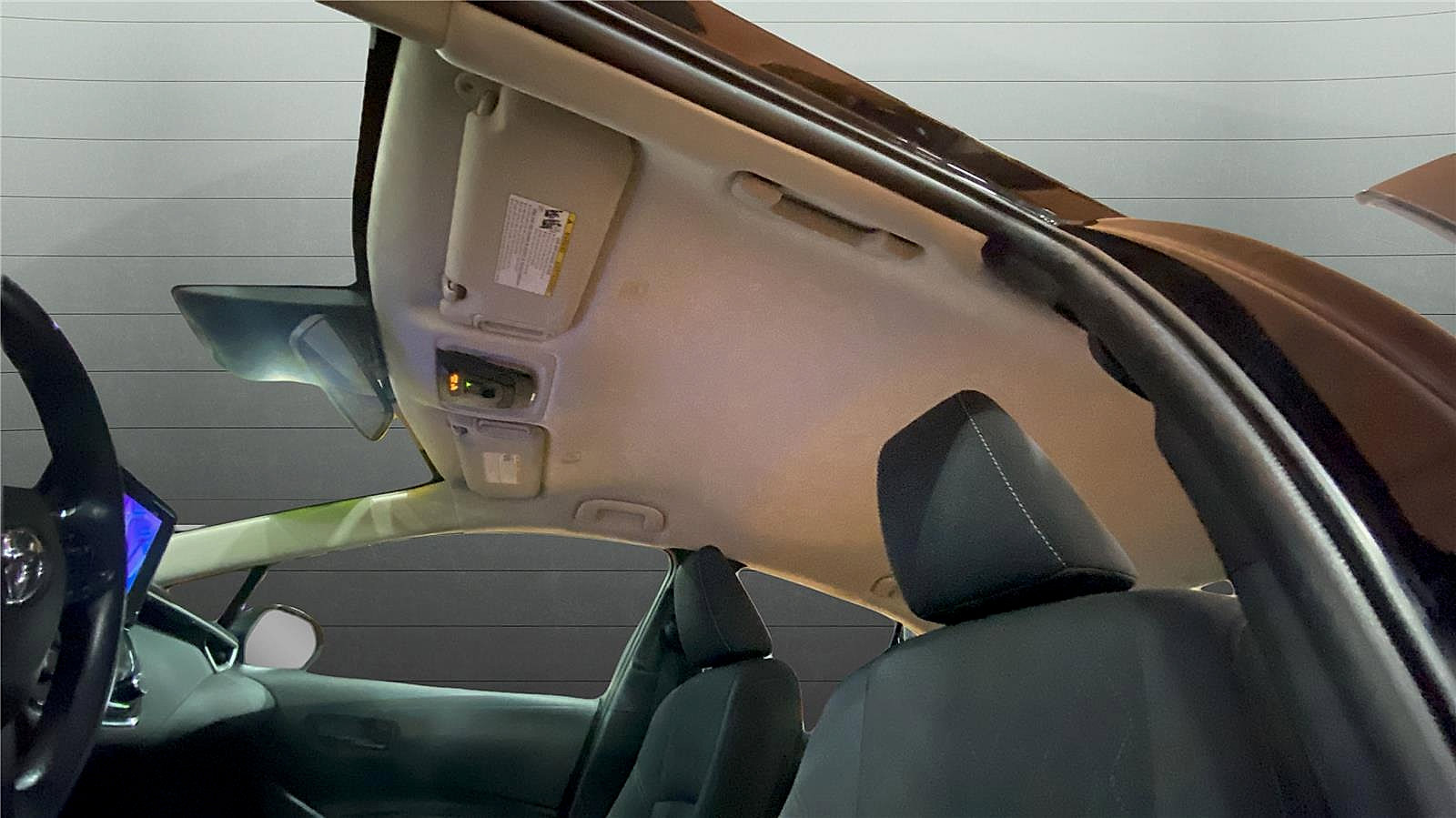 Used 2024 Toyota Corolla LE FWD image 9