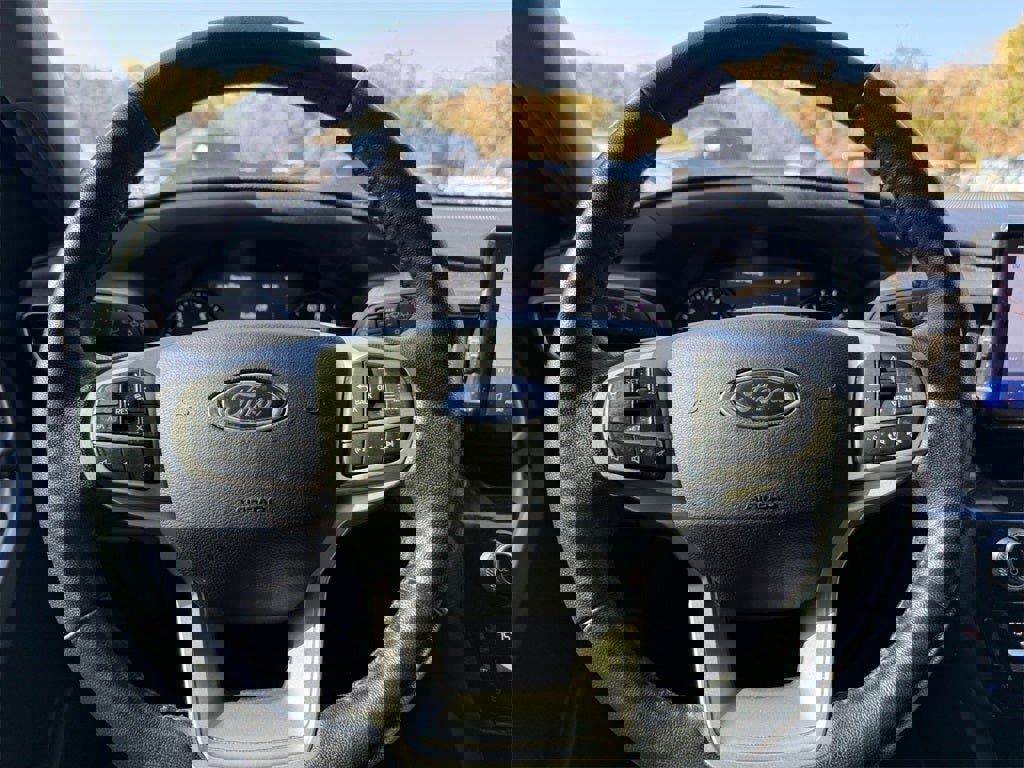 Used 2021 Ford Explorer Limited w/ Equipment Group 301A image 20