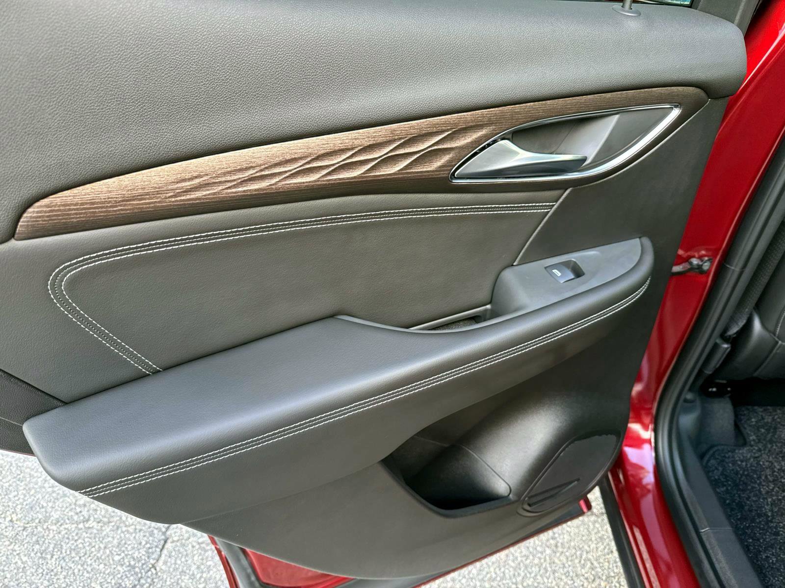 Certified 2023 Buick Envision Avenir image 13