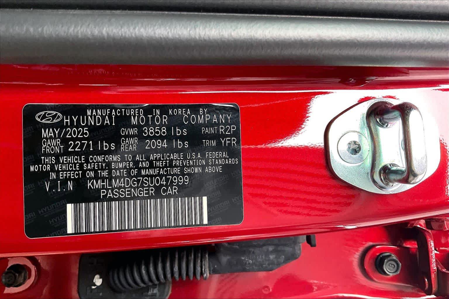 Certified 2025 Hyundai Elantra Sport image 34