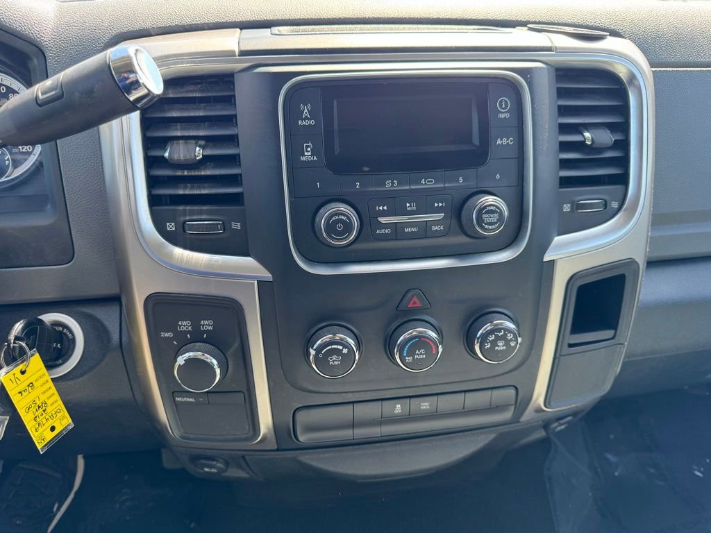 Used 2013 RAM 1500 Classic SLT AWD/4WD image 15