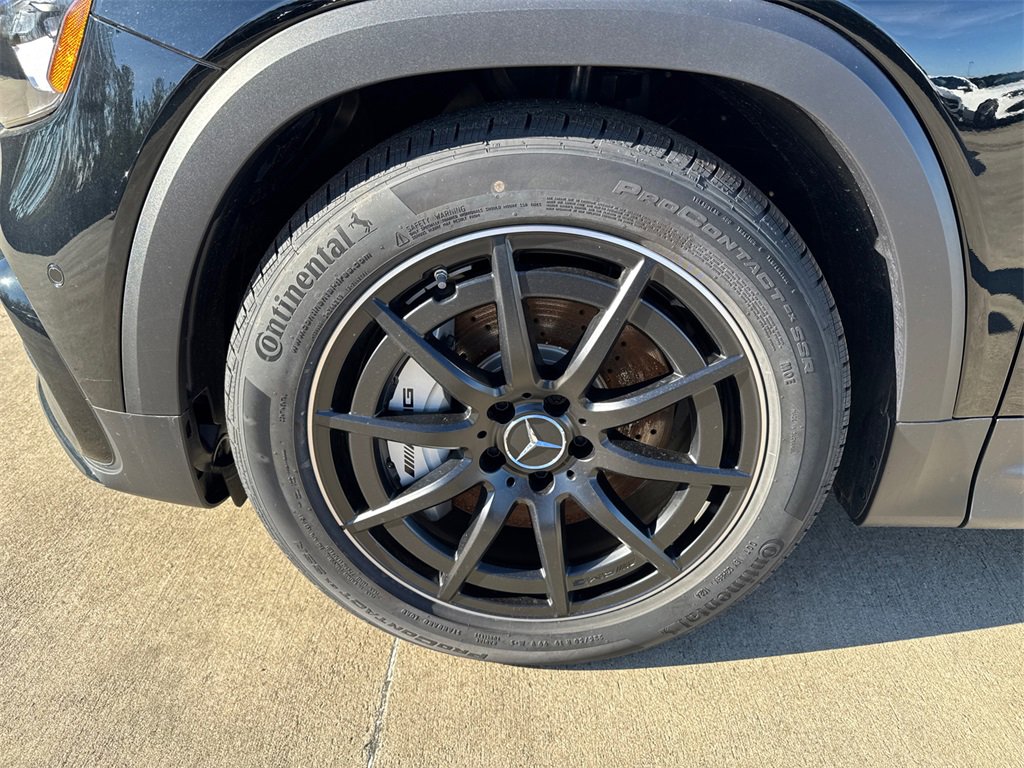 New 2025 Mercedes-Benz GLB 35 AMG 4MATIC image 12